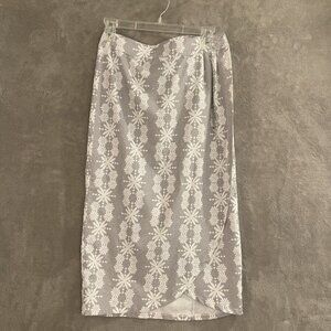 Vtg. RipSkirt Hawaii Skirt Womens XS Gray White Floral‎ Stretch Wrap Quick Dry